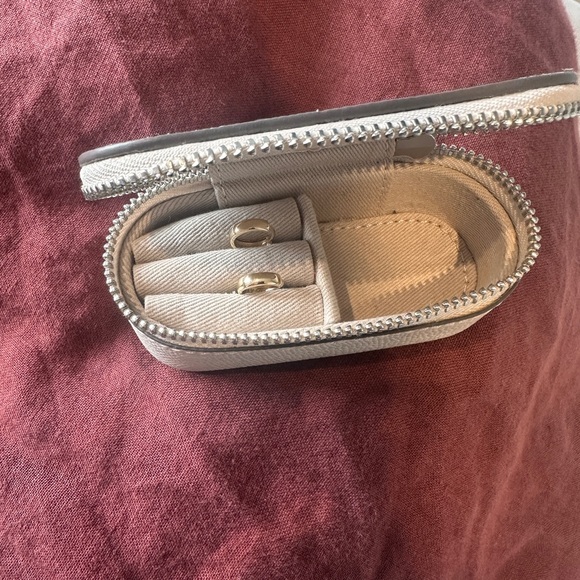 Mejuri Gold Huggies - Picture 3 of 6